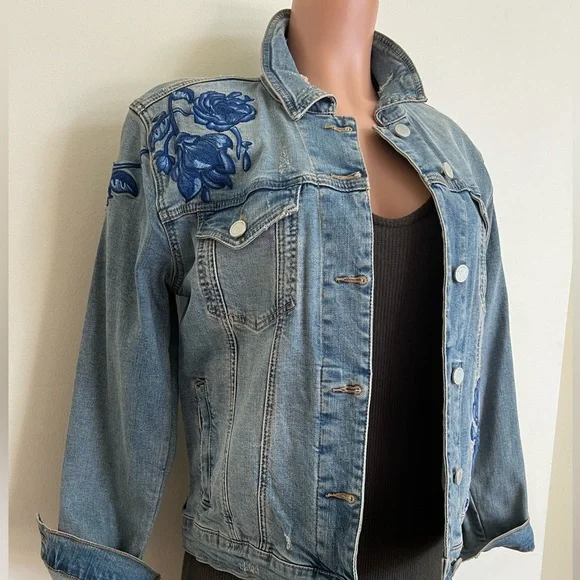 BLANK NYC embroidered jean jacket - Picture 10 of 14